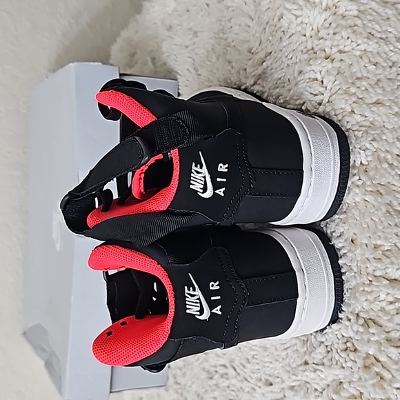 Nike Kids Air Force 1 - Picture 2 of 15